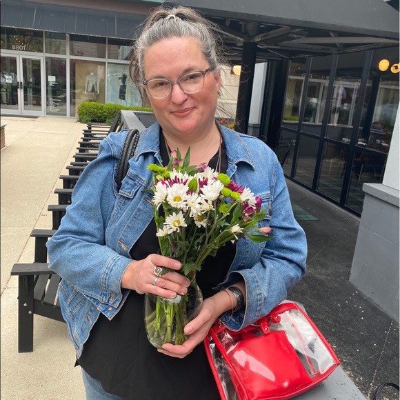 Meet The Posher - Picture 3 of 11